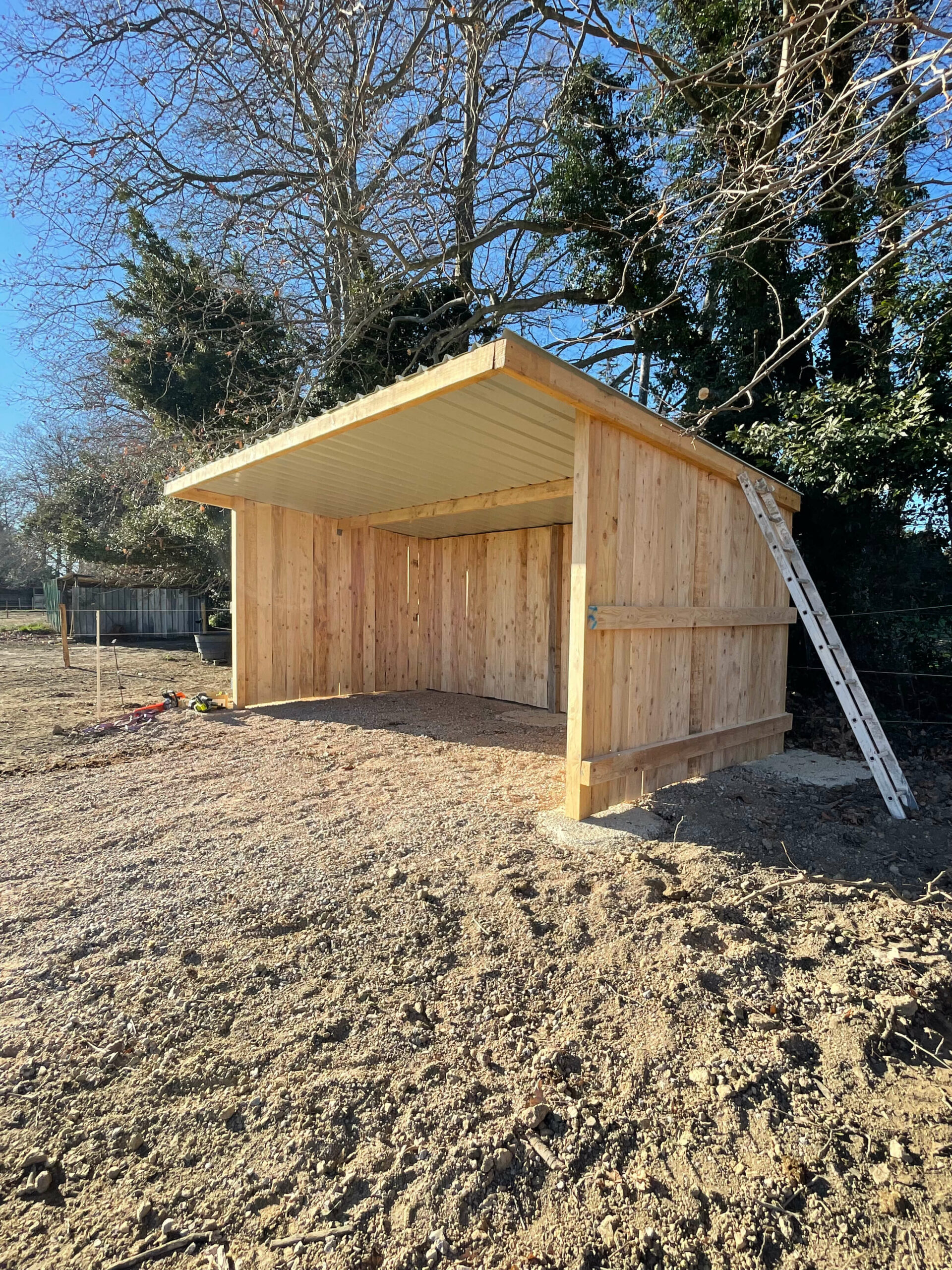 abri-bois-chevaux-argelès-sur-mer